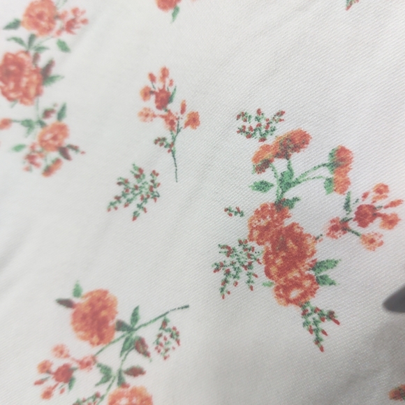 Floral skirt - Picture 3 of 5